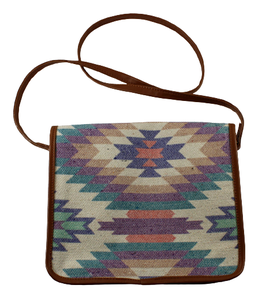 Sac à bandoulière/pochette en coton tissé artisanal pour femme, style mode, imprimé Dhurry/Kelim multicolore, idéal pour les fêtes, couleur camel, vente en gros - Product Image 5