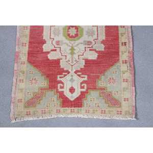 Tapis turc vintage 1,9x2,7 pieds, tapis persan en laine rouge - Product Image 4