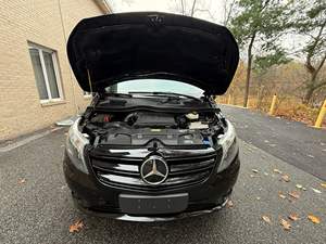 Mercedes-Benz Metris Explorer Conversion d'occasion 2023 - Product Image 5