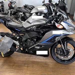 Motocicletas Deportivas de Alta Calidad Ninjas ZX25R Eléctricas (Nuevas) - Product Image 3