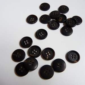 ARTESANÍA ÚNICA Botón de cuerno de Búfalo en blanco Calidad BESZT Tamaño de personalización y tamaño grande y corto disponible Ágata - Product Image 6