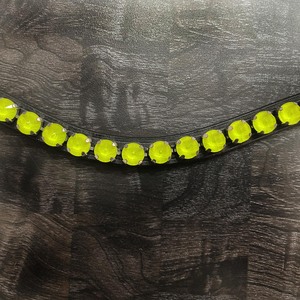 Diadema de Lujo para Caballo con Cristales Dorados en Forma de Lágrima, Elegante Accesorio de Brida Inglesa con Pedrería - Product Image 2