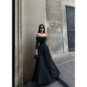 Vestido Maxi Doble Atlas Color Borgoña para Mujer, Marca missJANELL, Mezcla de Poliéster y Elastano, Elegante y Largo para Eventos Formales e Informales, Tallas S-XL - Product Image 4