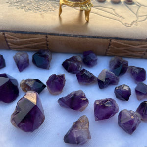 หินคริสตัลแอเมทิสต์ขัดเป็นจุดแกะสลักจากหินอัญมณีเรกิสไตล์ฮวงจุ้ยงานหัตถกรรมกึ่งมีค่าของจริง - Product Image 1