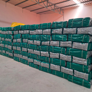 Lona personalizable de PE de calidad virgen pura impermeable estilo liso con color de tamaño personalizable y características de marca - Product Image 1