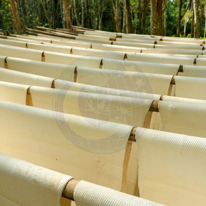 แผ่นยางพาราธรรมชาติ RSS 3 ลายริบรมควัน วัตถุดิบจากโรงงานเนกโฉว เกรดพรีเมียม ทนทานต่อการสึกหรอ เหมาะสำหรับทำรองเท้า - Product Image 1