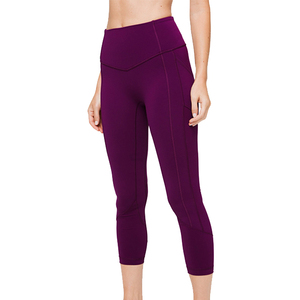 Leggings de sport et de yoga pour femmes, personnalisables en gros, en polyester et élasthanne, avec cordon de serrage, coupe capri - Product Image 1