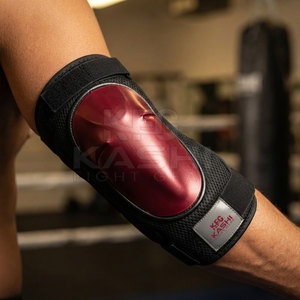 Protector de Rodilla de Boxeo de Primera Calidad con Ajuste Flexible para Boxeo, Kickboxing, Artes Marciales y Práctica en el Gimnasio - Product Image 6