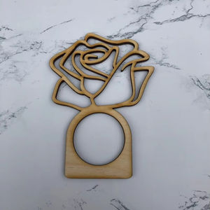 Ronds de serviette, ronds de serviette en rotin, ronds de serviette en osier, décor de table - Product Image 1