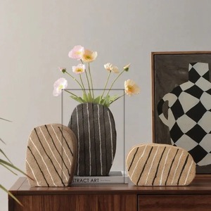 Jarrón blanco redondo con asa de doble cara para una decoración elegante con exhibición de eventos largos, perfecto para bodas, fiestas y estilo del hogar - Product Image 6