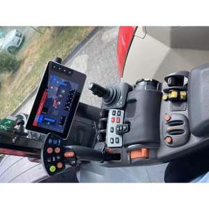 Tractor de Segunda Mano Massey Ferguson 8740S Dyna VT Exclusive con Enlace Delantero y Componente de Motor Principal EN VENTA - Product Image 3