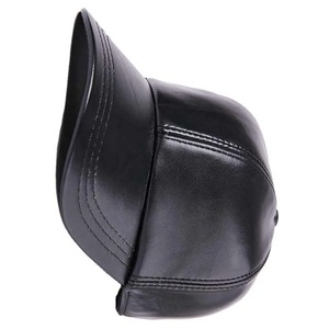 Gorras Trucker Unisex de Cuero Negro Impermeables con Logotipo Personalizado Bordado, Estilo Country de 6 Paneles, Alta Calidad - Product Image 3