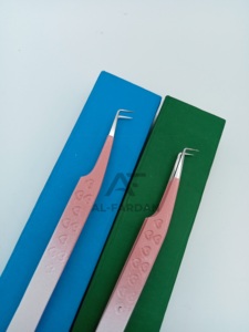 <b>Japanese</b> Stainless Steel Ombre Two Tone Pink White Eyelash Extension Tweezers 90 Degree Heart <b>Print</b> Pointed Tip Lash Tweezers - Product Image 4