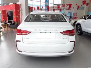 Coche eléctrico compacto más vendido 2022 EU5 Beijing con rango de 401KM 163HP tracción delantera para Ride-Hailing EU5 Stock tipo de combustible - Product Image 5