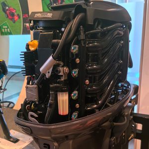 Nuevo Motor de 4 Tiempos y 60 CV Resistente al Agua Salada - Product Image 6