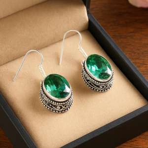 Boucles d'oreilles clous en tourmaline verte, argent sterling 925 plaqué or, bijoux de déclaration de haute qualité pour femme, anniversaire, vente en gros - Product Image 3