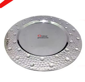 Placa de cargador con aspecto martillado de acero inoxidable y metal con acabado plateado superventas para restaurante y bar de hotel - Product Image 1