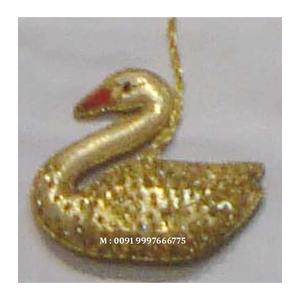 Adorno Navideño Colgante con Forma de Pato, con Trabajo de Cuentas en Color Dorado, Decoración Colgante para el Festival Navideño - Product Image 1