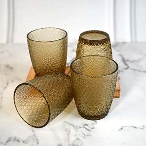 Juego de 4 Vasos Vintage con Diseño Floral Elegante para su Colección de Vasos - Product Image 2