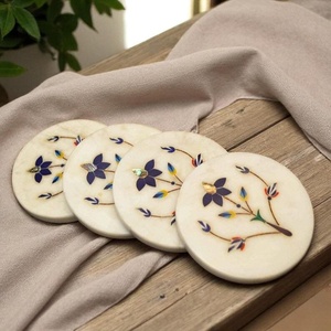 Lot de 4 sous-verres en marbre incrustés de pierre fabriqués à la main par des artisans indiens - Product Image 1