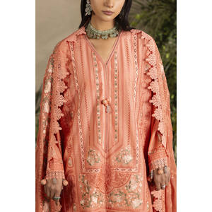 ชุดสูทผ้าลอนปักลาย 3 ชิ้นสำหรับผู้หญิง พร้อมผ้าคลุมไหล่ชีฟองปักลาย รุ่น PM-62030 - Product Image 2