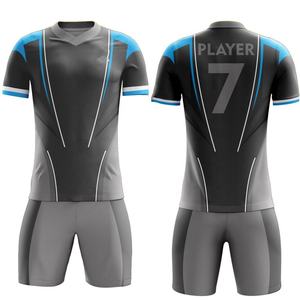 Uniformes de football pour hommes de haute qualité Conception personnalisée Kit de short en jersey respirant Sublimation Football Club Team Wear Name Youth Sizes - Product Image 4