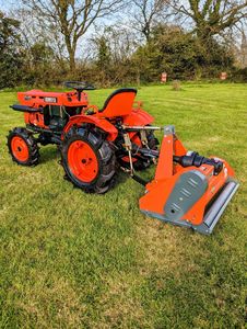 El mejor multifuncional para tractor sobre orugas de 120HP con caja de cambios y rodamiento 4WD Gear Drive disponible para suministro de Alemania - Product Image 2