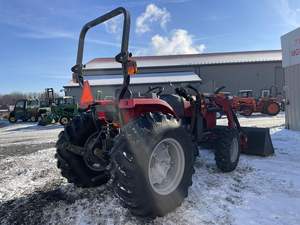 Tractor Massey Ferguson 2706E de 2015, 60 CV, para Agricultura y Ganadería, con Protección de Parrilla para la Cosecha de Granos y Maíz - Product Image 6