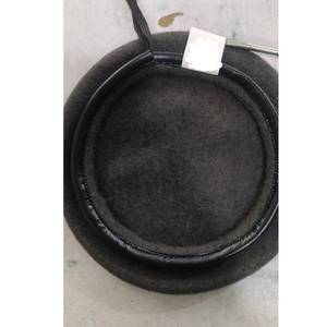 Vente en gros de béret unisexe Casquette élégante de style lierre pour adultes, idéale pour les commandes B2B - Product Image 3