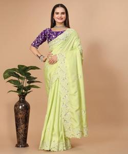 Sarees de seda Kanchipuram tradicionales para Propietarios de boutiques, con diseños clásicos y patrones reales - Product Image 1