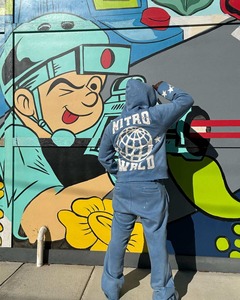 Survêtements Flare 100% coton doublé de satin, sweat à capuche entièrement orné de strass, sweat à capuche entièrement zippé, sweat à capuche avec patchs déchirés et strass pour hommes - Product Image 4