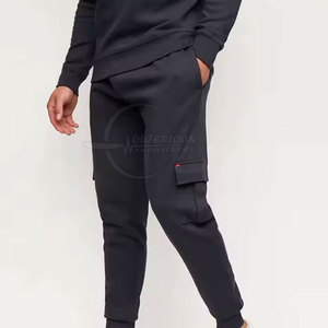 Nouvelle arrivée 2025 hommes survêtement en taille adulte fabriqué en haute qualité hommes survêtements fabriqué au Pakistan - Product Image 4