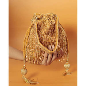 Elegante Bolso Potli Hecho a Mano con Bordado de Perlas y Diamantes, Cierre Tradicional con Cuentas para Novias, Bodas y Fiestas, Estilo Bohemio con Cadenas - Product Image 1