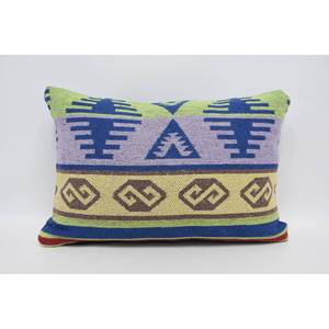 Almohada de lana Kilim turca púrpura, almohada de acento con estampado geométrico de 16x24 pulgadas - Product Image 1