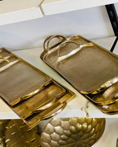 Elegante Bandeja de Servicio de Aluminio Fundido para Cenas de Lujo y Entretenimiento en el Hogar, Ofrece Artesanía Metálica Duradera y una Presentación Elegante - Product Image 1