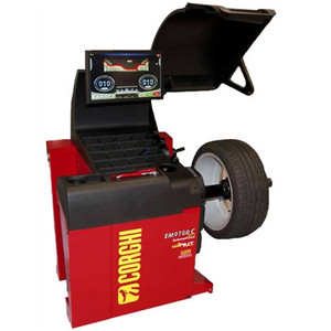 Corghi EM9780C Plus : Équilibreuse de roues automatique 3D avec système de serrage - Product Image 1