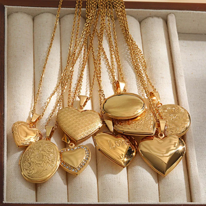 Venta al por mayor romántico en forma de corazón diamante incrustado vintage religioso moda colgante collares 201 cadenas de acero inoxidable 18K oro - Product Image 3