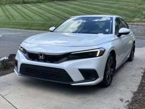 Honda Civic LX 2023 d'occasion propre - Product Image 3