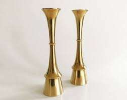 Dalmas diseño escandinavo 2-Vela soporte de latón forma redonda acabado decoración del hogar para Pascua hecho en Suecia - Product Image 3