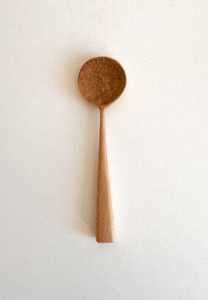 Cuillère de service en bois à poignée ergonomique confortable et élégante pour une utilisation quotidienne dans la cuisine - Product Image 2