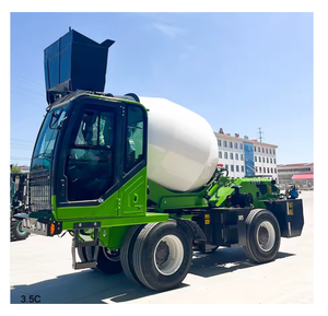 Prix réduit pour camion malaxeur à béton autopropulsé de 3,5 m³ avec fonctions d'alimentation, de nivellement et de chargement - Product Image 5