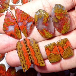 Paire d'agates naturelles du Maroc Paire de pierres précieuses en vrac pour boucles d'oreilles Forme de mélange personnalisable Non améliorée - Product Image 4