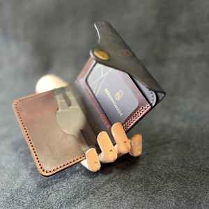 Cartera triple corta de piel auténtica para hombre al por mayor, estilo vintage con cierre abierto y función antirrobo, al por mayor, de estilo vintage - Product Image 3