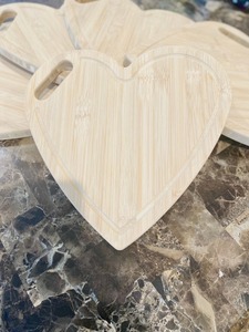 Planche à découper rectangulaire en bois d'acacia, vente en gros de blocs à découper en bois pour la cuisine à domicile, pour plateau à fromage ou usage culinaire - Product Image 3