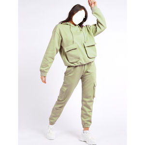 2025 personnalisé femmes coupe ajustée respirant haut court survêtement OEM Jogging Fitness porter exercice deux pièces ensembles - Product Image 3