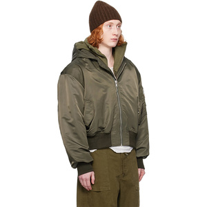 Chaqueta de Invierno Acolchada con Capucha, Color Caqui, Cierre de Cremallera, Personalizada OEM, de Nailon Satinado - Product Image 2