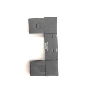 Connecteur de Barre de Bus Robuste Tendance PN140586 pour une Distribution d'Énergie Électrique Sécurisée - Product Image 1