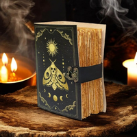 Carnet en cuir fait main motif squelette d'animal Luna Moth, livre Grimoire vintage, papier à bords festonnés 7x5 pouces, carnet de sorcellerie