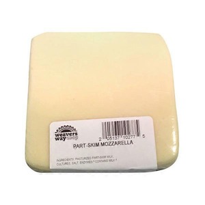 Queso Mozzarella Premium, Fresco y Suave, con un Sabor Cremoso, Excelente para Derretir, Queso para Pizza, Suministro a Granel para la Industria Alimentaria - Product Image 4