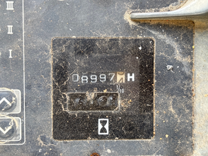 Excavatrice sur chenilles 3400 de 1997, conçue pour les opérations de terrassement difficiles - Product Image 6